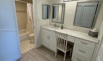 20515 E Country Club Dr 147, Aventura, FL 33180