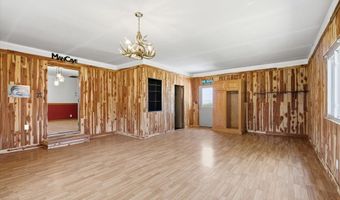 1225 E Church St, Aurora, MO 65605