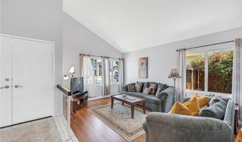 1358 Oakhurst Ct, Camarillo, CA 93010
