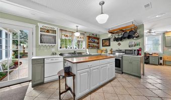 5596 Walnut St, Augusta, MO 63332