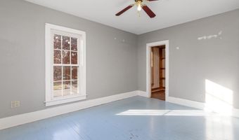 826 Duff Ave Ave, Ames, IA 50010