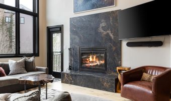 15 Highlands Ln R402, Beaver Creek, CO 81620