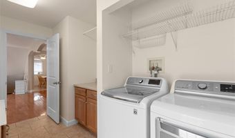 603 Rue Montand Dr, Ballwin, MO 63011