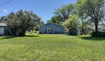 1111 Kingsbury St, Belle Fourche, SD 57717