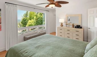 1858 Laurel Rd, Oceanside, CA 92054
