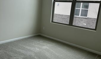 719 W Spaniel Dr, Ann Arbor, MI 48108