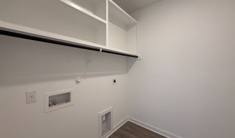 10911 Bop Ln, Adkins, TX 78101