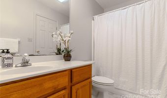 2 Oak Grove Rd, Arden, NC 28704