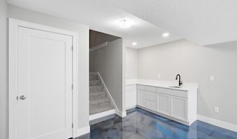 2634 3rd Ave SW, Altoona, IA 50009
