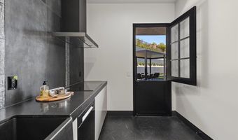 38 Skybird Ct, Las Vegas, NV 89135