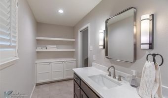 2050 Brentwood Dr, Abilene, TX 79605
