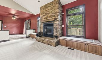 45 Burnette Dr, Antioch, IL 60002