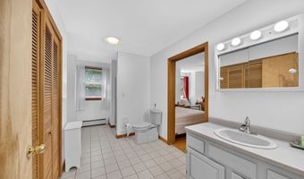 51 Bryant St, Berkley, MA 02779