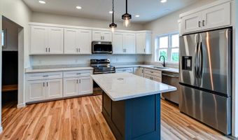 409 Chad Trl, Arlington, WI 53911