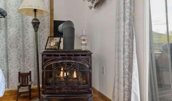 62 Phelps Rd, Barre, VT 05641