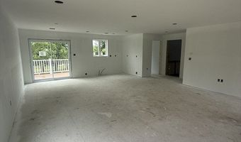 661 Main St, Acushnet, MA 02743