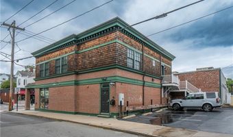 283 Broadway Ave, Newport, RI 02840