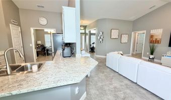 4015 TULLAMORE Ln, Auburndale, FL 33823