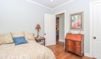 170 Fallen Oak Dr, Brandon, MS 39047