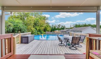 141 Chestnut St, Baxter, TN 38544