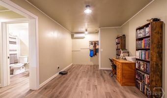 297 Woodbury Ln, Hull, GA 30646