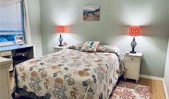 70 Carroll Ave 708, Newport, RI 02840
