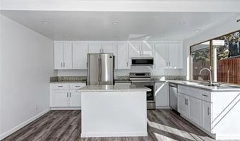 1990 Golden Cir, Escondido, CA 92026