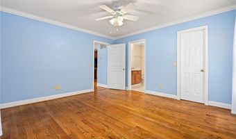 528 GENELDA Ave 23, Auburn, AL 36832