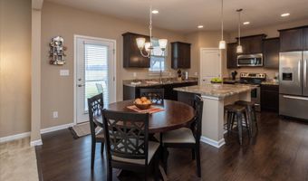 8016 Apalachee Dr, Indianapolis, IN 46217