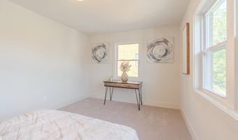 57 GARDEN Dr, Alexandria, VA 22304