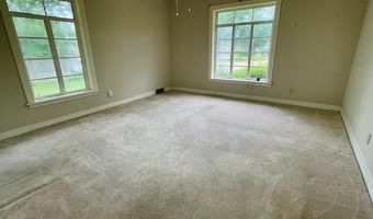 200 Kyle St, Batesville, MS 38606