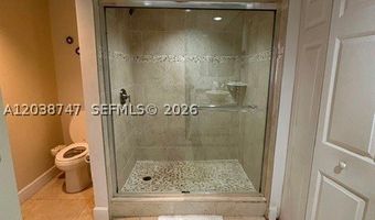 3125 NE 184th St 1305, Aventura, FL 33160