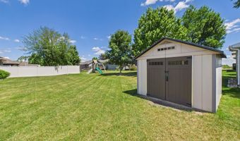 812 S 5th Ave, Brandon, SD 57005
