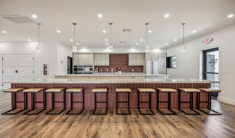 600 S. Idaho Rd 648, Apache Junction, AZ 85119