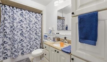 82 E 26TH St, Bayonne, NJ 07002