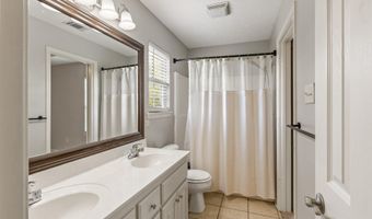 137 Weathering Dr Dr, Austin, AR 72007