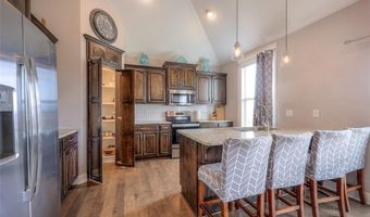 1318 N 160th Ter, Basehor, KS 66007