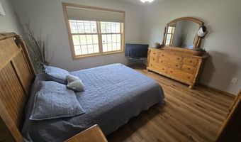 511 Clearwater Cir, Beatrice, NE 68310