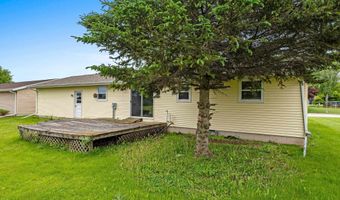 1517 NAVARINO St, Algoma, WI 54201