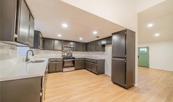 16754 Pauhaska, Apple Valley, CA 92307