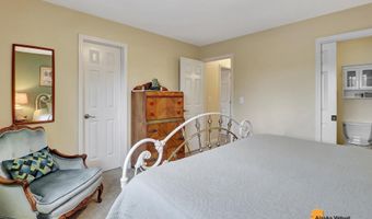 2214 Daybreak Ct, Anchorage, AK 99501