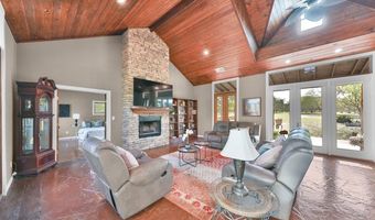 1523 Meadow Gln, Adkins, TX 78101