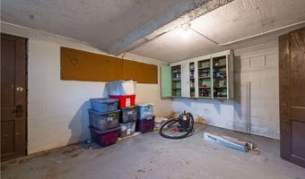 780 Minerva St, Amherst, OH 44001