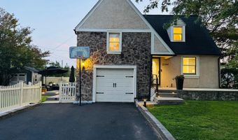 2344 KENDERTON Ave, Abington, PA 19001