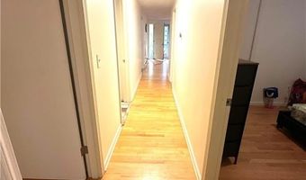 8 Ashby St, Johnston, RI 02919