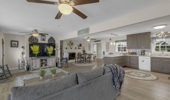 208 Kenneth Dr, Boiling Springs, SC 29316