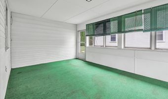 124 N Cliff St, Ansonia, CT 06401