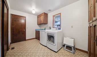 12834 EHLEN Rd, Aurora, OR 97002