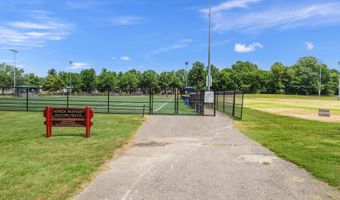 15618 EVERGLADE Ln 205, Bowie, MD 20716