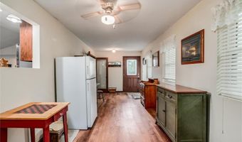 18345 Nottingham Ct, Basehor, KS 66007
